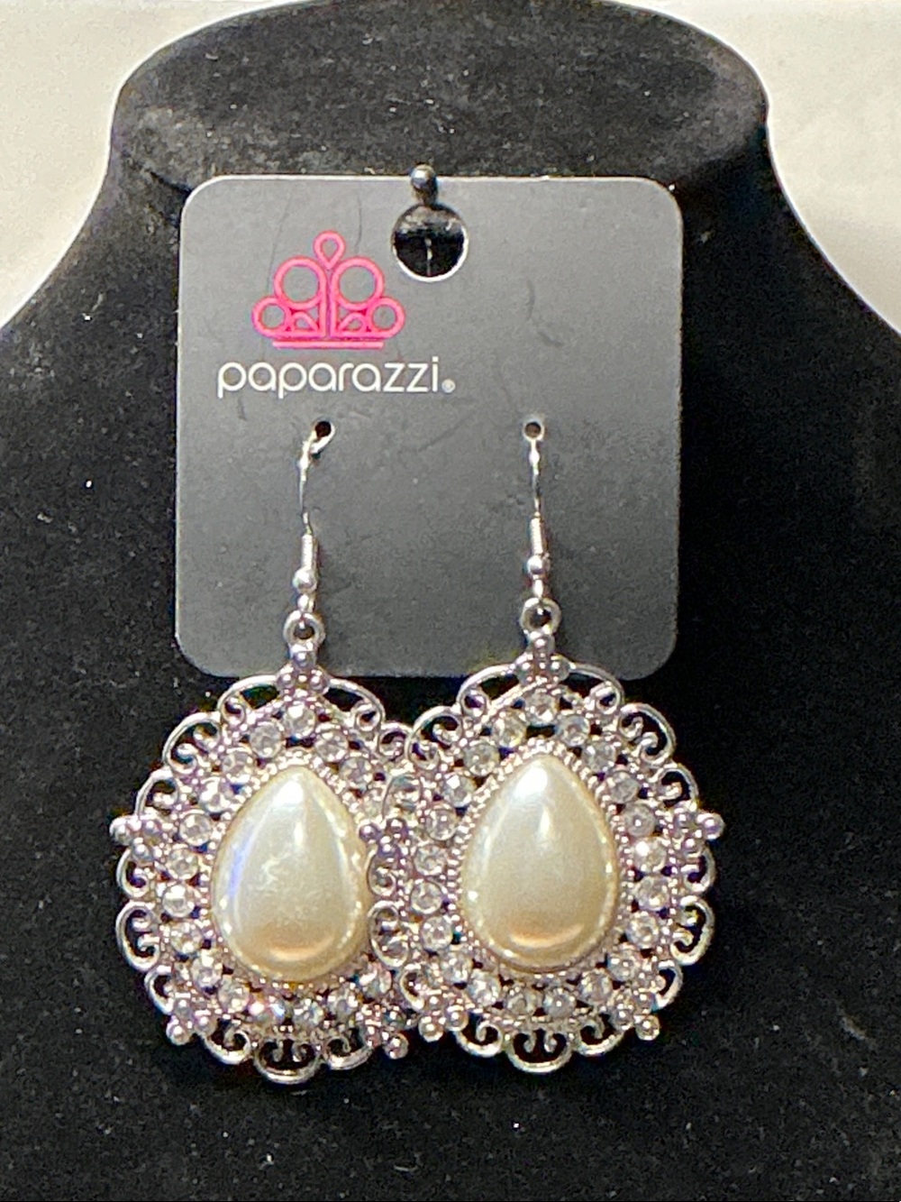 Paparazzi Silver Teardrop Pearl Filigree Earrings - White